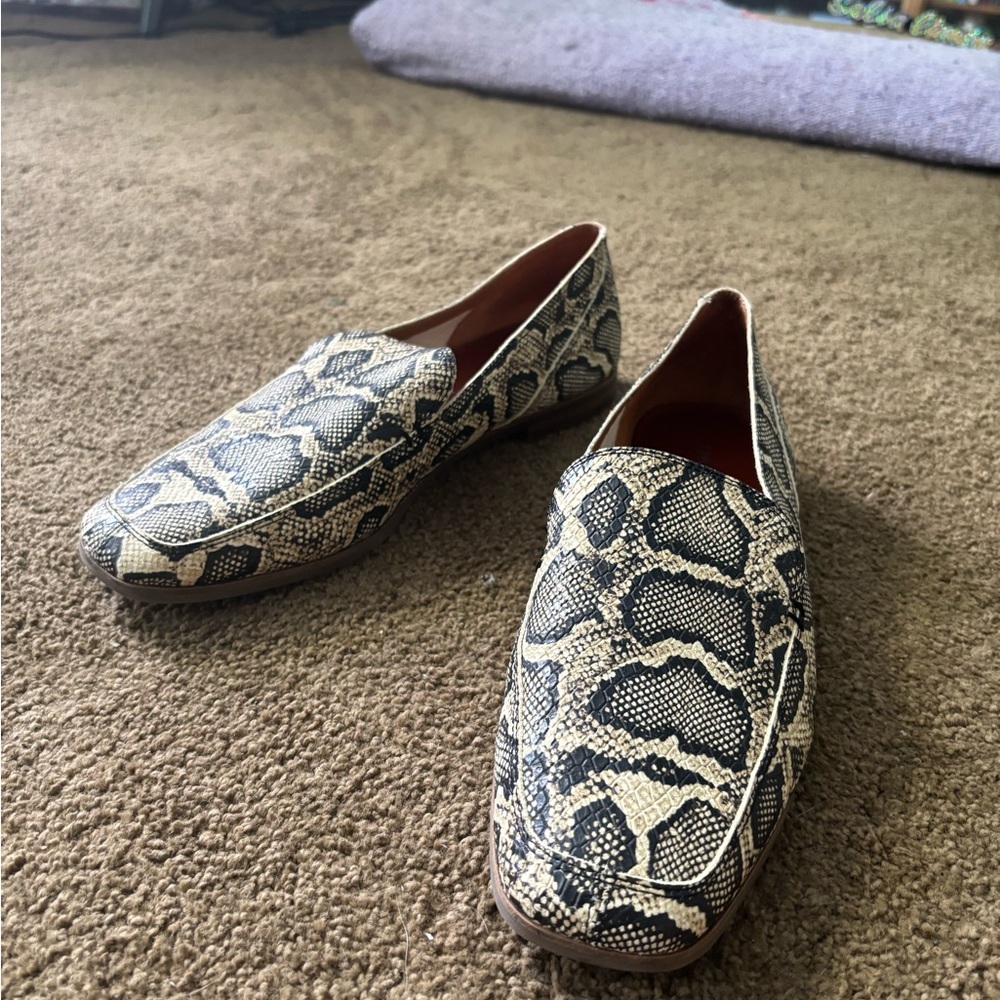 Lucky Brand Gray and Black Snakeskin Loafers